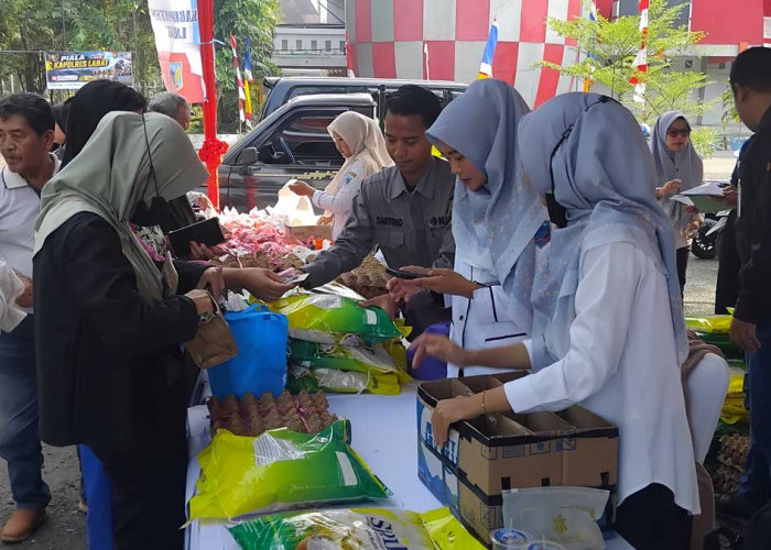 Pemkab Lahat dan Bulog Gelar Gerakan Pangan Murah, Harga Beras dan Minyak Jadi Lebih Terjangkau!