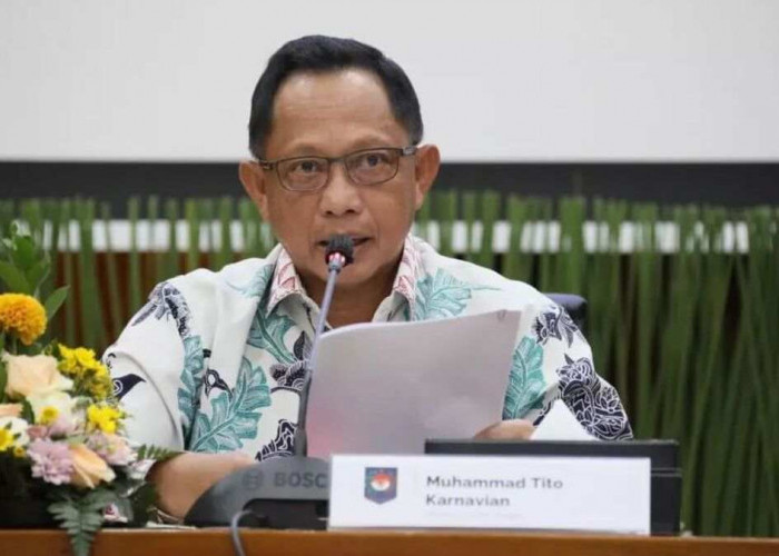 Mendagri Tito Karnavian Tegas Minta Pemda Salurkan THR dan Gaji Ke-13 Tahun Ini Tepat Waktu 