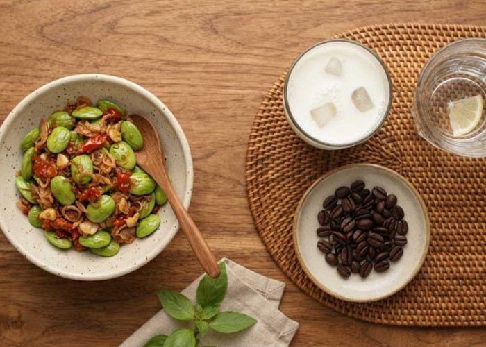 Suka Makan Petai Tapi Malu Bau Mulut? Simak 4 Tips Ampuh Menghilangkan Bau Usai Santap Sambal Nikmat Ini