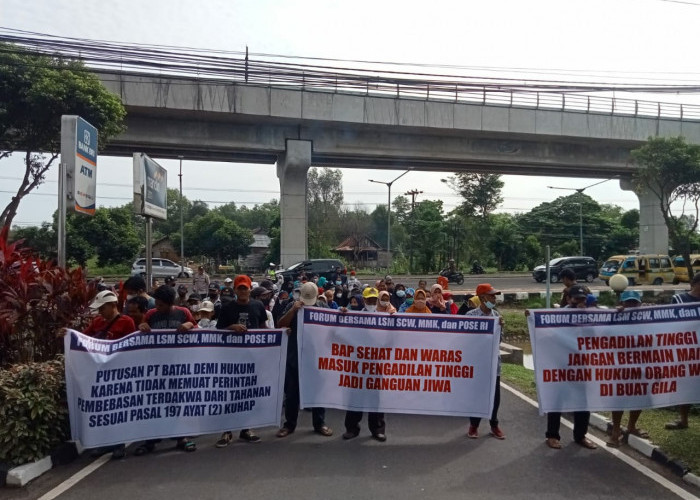 Tetapkan Terdakwa Kasus Narkoba Gangguan Jiwa, Massa ‘Kepung’ Pengadilan Tinggi Palembang