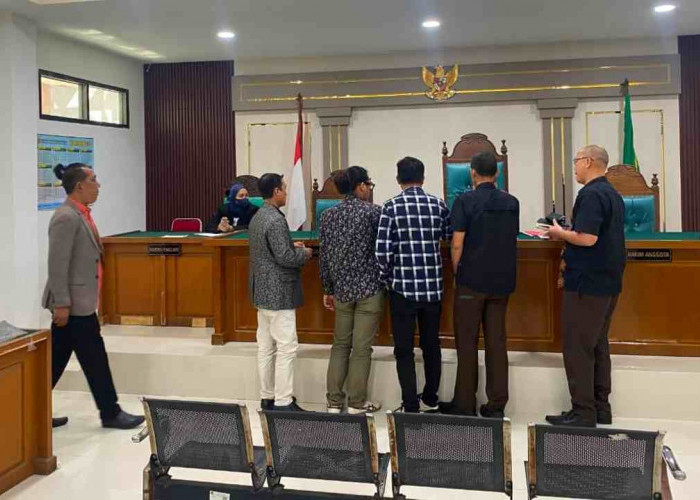 Sidang Perdana Gugatan Praperadilan Wabup PALI Iwan Tuaji Digelar, PH Soroti Penyebutan OTT