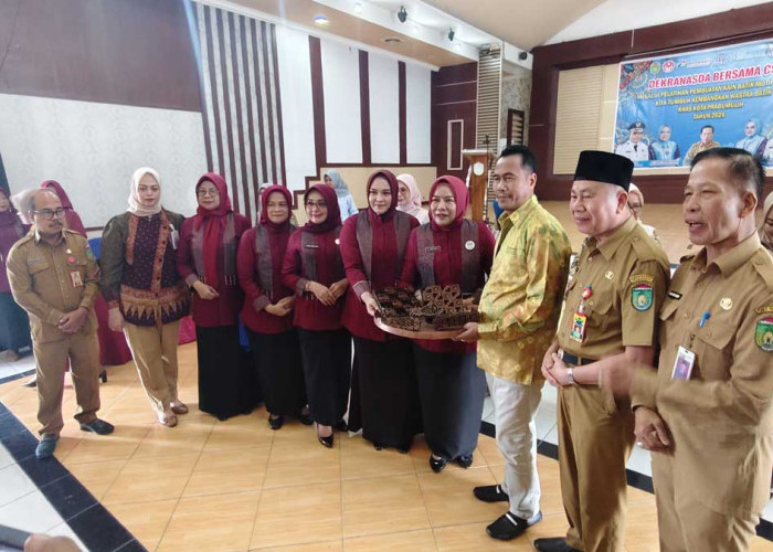 Batik Nanas Prabumulih Go Professional! Datangkan Langsung Pakar Batik dari Pekalongan