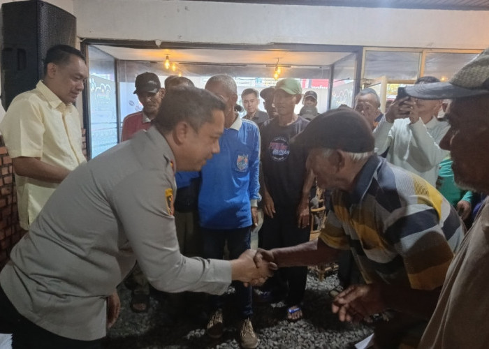 Bantuan Tunai Dibagikan, Polres Lubuklinggau Ajak Warga Aktif Jaga Keamanan