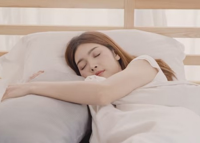 Ini 4 Alasan Kenapa Kamu Wajib Banget Gunakan Bantal yang Nyaman Saat Tidur, Manfaatnya Ga Main-Main