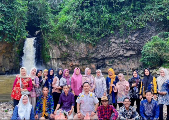 Pernah Mau Digusur Jadi PLTU, Air Terjun Setinggi 15 Meter di Perbatasan Lahat Ini Malah Jadi Surga Wisata