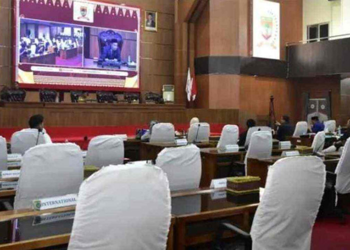 Fraksi-Fraksi DPRD Musi Rawas Sampaikan Pandangan Umum Pelaksanaan APBD Tahun Anggaran 2024