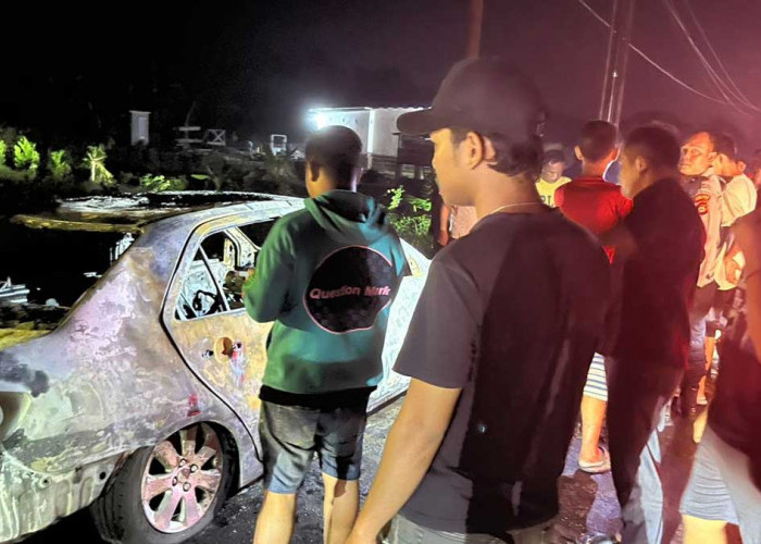 Kapolsek Tanjung Raja Ungkap Kronologi Terbakarnya Sedan Vios yang Sempat Bikin Macet Jalintim