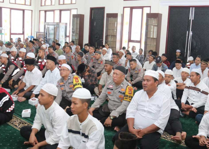 Polda Sumsel Gelar Peringatan Isra Miraj, Ada 3 Hikmah Peristiwa Menurut Ustadz Irfan Rizky Haas