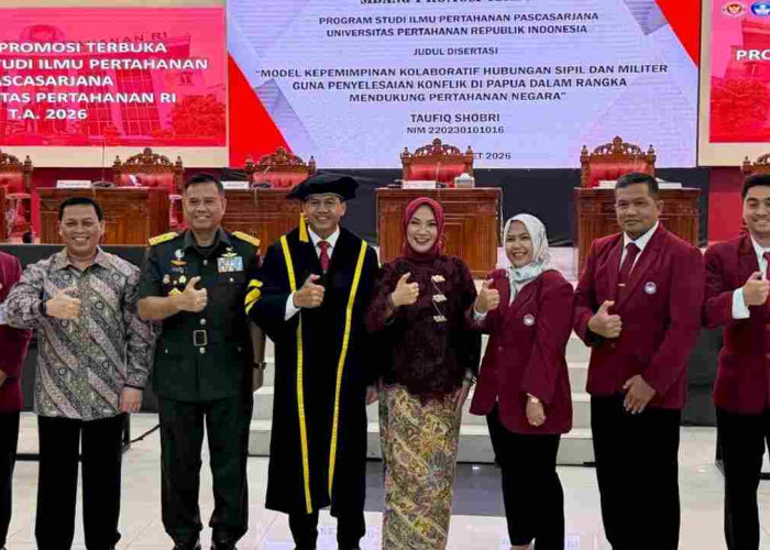 Pertahankan Disertasi, Mayjen TNI Taufiq Shobri Raih Gelar Doktor Pertahanan