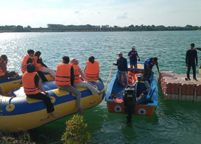 Danau Biru Ogan Ilir Ternyata Terbentuk dari Proyek Tol Indralaya-Prabumulih, Siap Bangun Masjid Megah & Vila