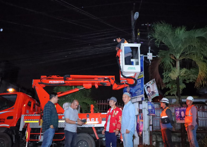 400 Lampu Jalan di Alang-Alang Lebar Diperbaiki, Ratu Dewa Pastikan Palembang Terang