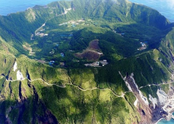 Agoshima, Kota di Tengah Gunung Berapi Aktif Paling Terisolasi di Dunia