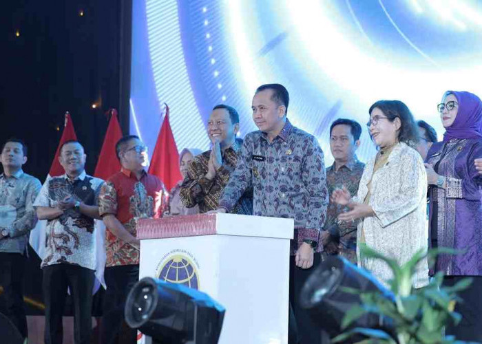 Pj Gubernur Agus Fatoni Launching Kantor Penerbitan Dokumen Elektronik se Sumatera Selatan 