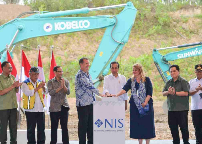 Mendikbudristek Dampingi Presiden Jokowi Revitalisasi 2 Sekolah di IKN 