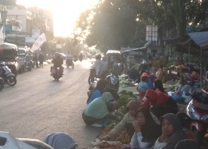Kios Sudah Ada, PKL Pasar Nendagung Pagaralam Masih Membandel