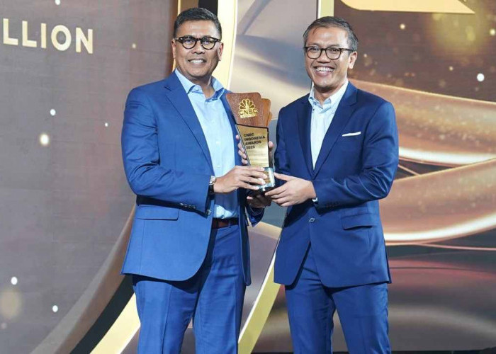 Dorong Transformasi Digital BSI, Anggoro Eko Cahyo Dinobatkan Sharia Banking Transformation Leader of The Year