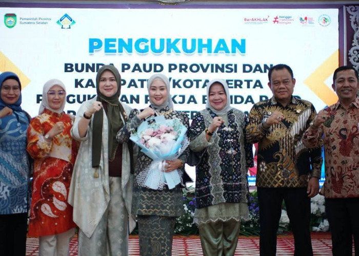 Hj Risca Priba Ayu Dikukuhkan Sebagai Bunda PAUD Kota Lubuk Linggau