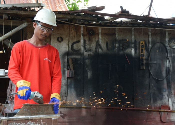 Melalui Program CID Pertamina Drilling, 15 Pemuda di Prabumulih Dapat Pelatihan Mengelas