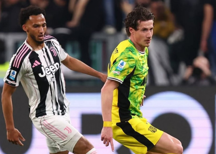 Napoli Mencari Striker Cadangan, Pemain Sassuolo Jadi Incaran