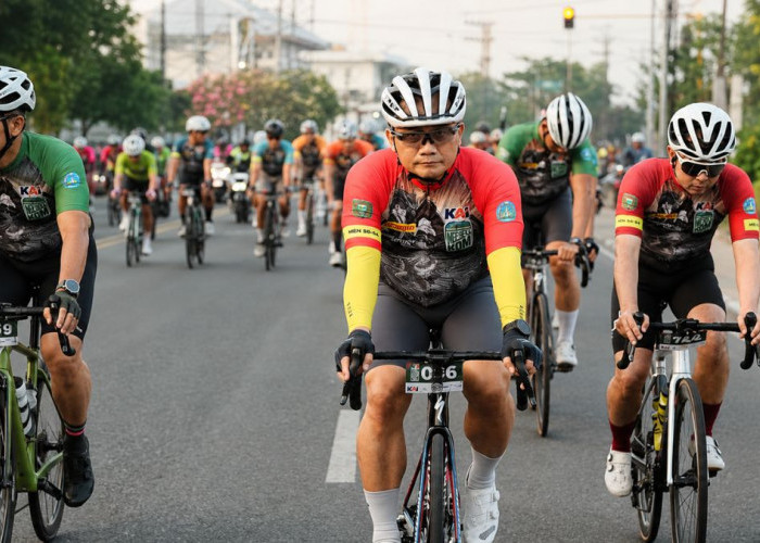 Debut Manis KAI Ngebel KOM 2026: 500 Cyclist dari 7 Negara Gerakkan Sport Tourism Madiun-Ponorogo