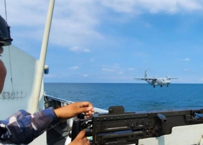 Unjuk Gigi! KRI Beladau-643 Gelar Latihan Perang Anti Udara, Cek Spek Garangnya