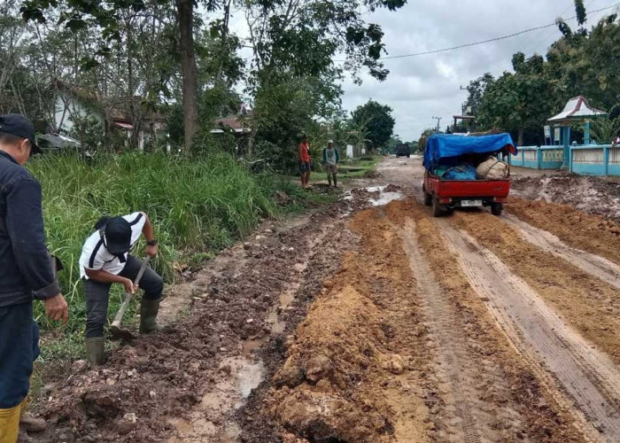 Gerak Cepat! PUPR Ogan Ilir Mulai Cor Beton Jalan Betung 1, Target Selesai Sebelum Lebaran