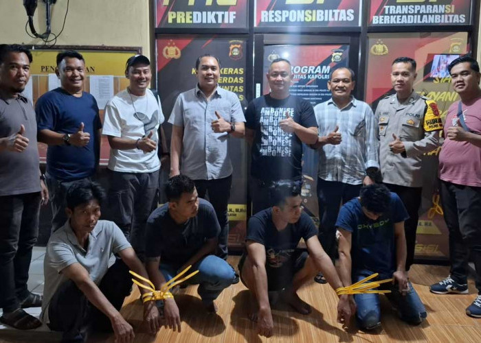 Polisi Tangkap 4 Tersangka Pengedar Sabu Beserta Barang Bukti Timbangan Digital