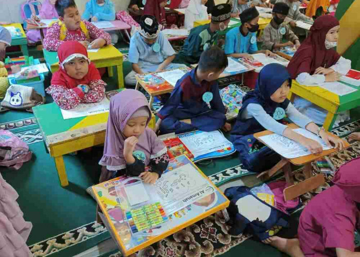 Ratusan Anak Antusias Ikuti Lomba dan Kreasi Anak Sholeh di Masjid Al Amanah Palembang