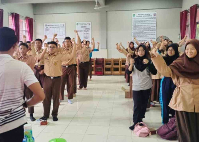 'Volunteer Goes to School', Relawan Rumah Zakat Gelar Edukasi ke SMAN 2 Palembang, Cek Keseruannya