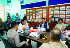 Gubernur Sumsel Bersama Bupati Muba Tinjau Lokasi Kebakaran Sumur Minyak Ilegal di Keluang