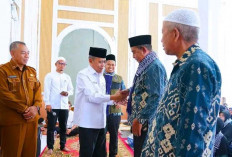 Wakil Bupati Ogan Ilir H. Ardani Lepas Keberangkatan Ratusan Jamaah Umrah Akbar Albukhori Travel