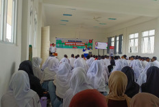 Astra Motor Sumsel Terus Gaungkan #Cari_Aman Melalui Edukasi Safety Riding di Sekolah
