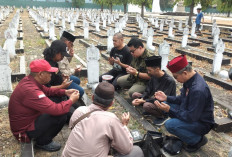 DRAMATIS! Komika Ali Alkaf Menangis Penyesalan, ZiarahI Makam Pahlawan dan Minta Maaf ke Sultan Palembang!