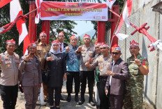 Mudahkan Akses Warga Desa: Wakapolres Lahat Hadiri Peresmian Jembatan Merah Putih Presisi di Negeri Agung
