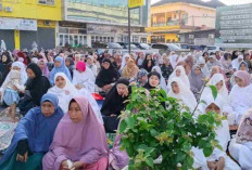 Ratusan Jemaah di Palembang Rayakan Idulfitri Lebih Dulu, Khatib Singgung Konflik Dunia Islam