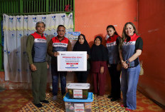 Pertamina Retail Gelar Aksi Sosial untuk Korban Banjir dan Panti Asuhan di Sumatera Barat