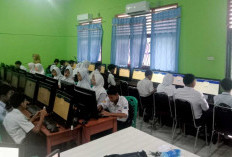 Persiapan Masuk SMA Favorit, Ratusan Siswa SMPN 3 Lahat Fokus Taklukkan Ujian TKA Online