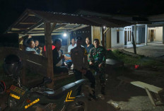 TNI-Polri Tembus Hujan Gerimis Demi Keamanan Warga Desa Niur, Ini Pesannya