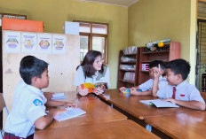GOKIL PARAH! FIFGROUP Gelontorkan Rp900 Juta, Bikin Sekolah di Pangandaran dan Banten Mentereng Banget!