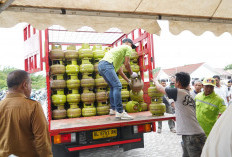 Pertamina Patra Niaga Sumbagut dan Pemda Gelar Operasi Pasar LPG 3 Kg di Aceh