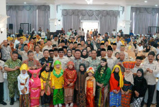 Resmi Dikukuhkan: Gubernur Herman Deru Berharap FEK Jadi Benteng Budaya dan Perekat 72 Suku di Sumsel