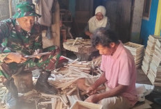 Kisah Sukses Pak Basir: Kotak Bandeng Kreatif dari Desa Cukil yang Curi Perhatian di TMMD 129!