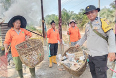 Pengelolaan Bank Sampah di Macang Sakti Terus Dipantau Bhabinkamtibmas Polsek Sanga Desa