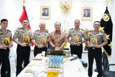 Siap Tugas di Luar Negeri, 5 Perwira Polri Terima Pesan Rahasia Wakapolri Lewat Buku Strategis