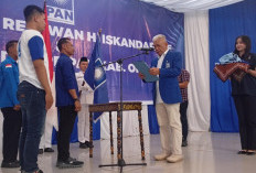 Iskandar Kukuhkan Relawan, Joncik Lantik DPC PAN se-OKI 