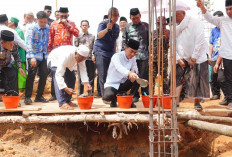 Jangan Cuma Mau Megahnya Saja! Bupati OKI Muchendi Mahzareki Beri Pesan Menohok Ini Saat Bangun Masjid