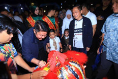 Momen Seru Warga Palembang di Car Free Night Atmo, Herman Deru: Ekonomi Harus Bergerak