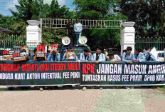 Massa Geruduk PN Palembang, Desak KPK Bongkar Tuntas Dugaan Korupsi OKU!