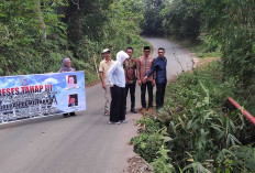 Tinggal 3 Meter Saja dan Sangat Membahayakan, Anggota DPRD Lahat Dapil 4 Gercep Tinjau Jalan Nyaris Putus