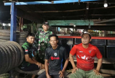 Beri Motivasi Petugas Ronda, Aksi Babinsa Koramil Pendopo Sambangi Pos Kamling Tuai Apresiasi Warga